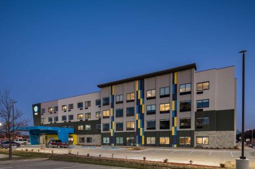 Garland Hotel | Tru by Hilton Garland Richardson