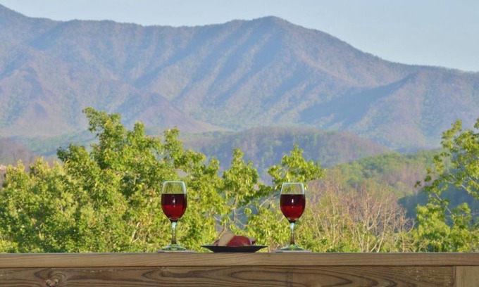 Gatlinburg - Pigeon Forge Cabin | True Log Cabin w/Beautiful Views! LED Hot Tub, WiFi, Picnic Pavilion, Grill Area