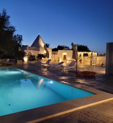 San Michele Salentino House | Trullo il Gelso with Private Salt Water Infinity Pool and Jacuzzi inside
