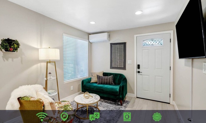 Alhambra Apartment | tsgv-alh1127-wos-1-1