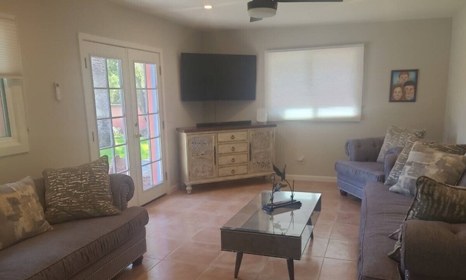 Tucson Apartment | TUCSON COUNTRY CLUB ESTATES CASITA Utilities Included