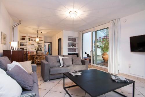 Beiro House | tuGuest Pool House Albaicin