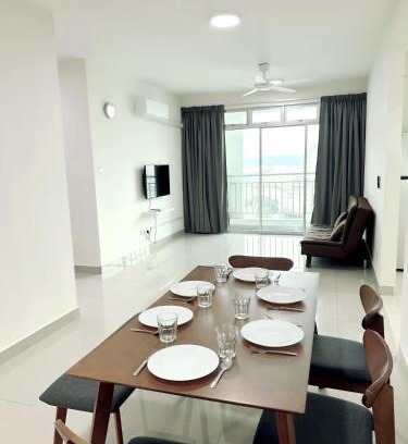 Bayan Lepas Apartment | Tur16 SPlCE 10pax 4room Private House