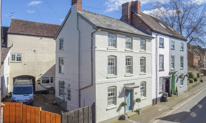 Ludwel House | Turford House, Luxury Georgian Home in Ludlow Medieval Town