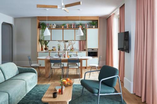 Cambridge Hotel | Turing Locke Cambridge