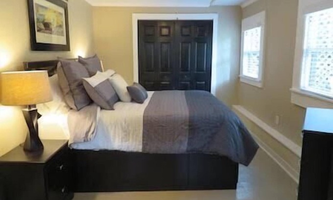 Governor's Walk House | Turn-Key Furnished Mid-Town Courtyard Bungalow