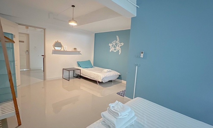 Si Sunthon House | Turtle Rooms