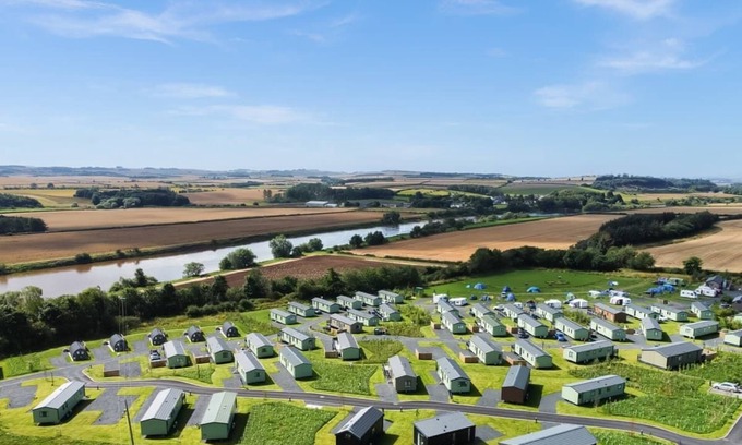 Coldstream House | Tweed Retreat - 2 Bedroom (Pet Friendly)