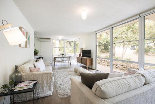 Anglesea House | Twiggy @ Anglesea