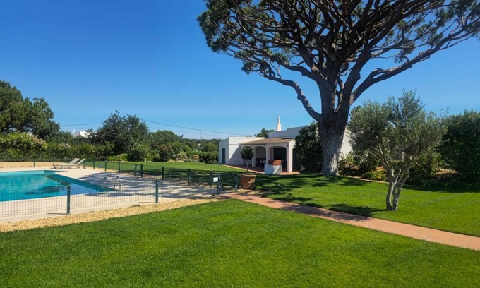 Figueiral Villa | Two 4 Bedroom Villas - Perfect For "3-Generation" Holidays And Big Birthdays!