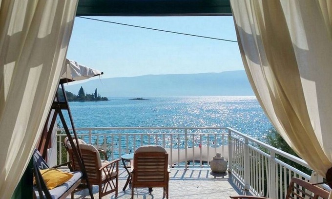 Blace Apartment | Two bedroom apartment near beach Blace, Neretva Delta - Ušće Neretve (A-16068-a)