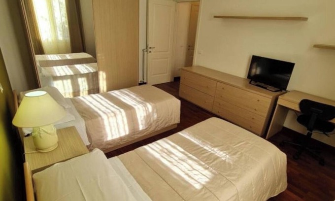 Historic Center Apartment | Two-bedroom apartment with terrace in the heart of Bologna.