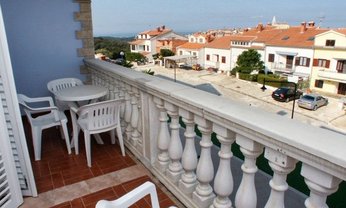 Vrsar Apartment | Two bedroom apartment with terrace and sea view Vrsar, Poreč (A-3007-a)