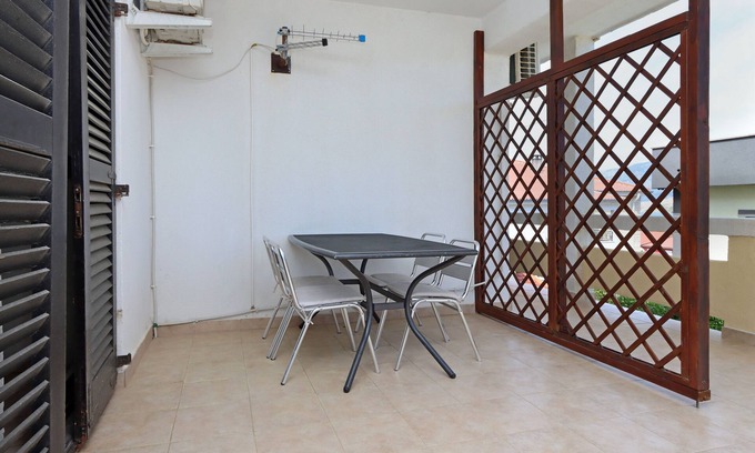 Pag Apartment | Two bedroom apartment with terrace and sea view Pag (A-18345-a)