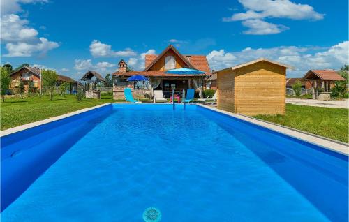 Vrbovec House | Two-Bedroom Holiday Home In Poljana