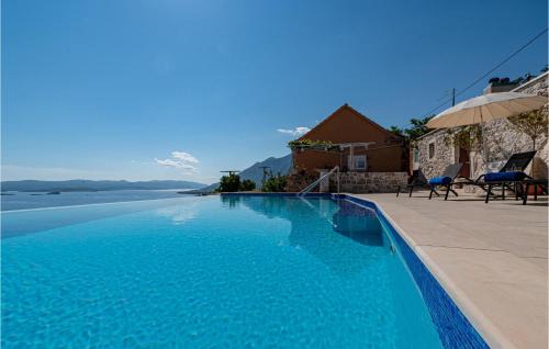 Orebic House | Two-Bedroom Holiday Home In Mokalo