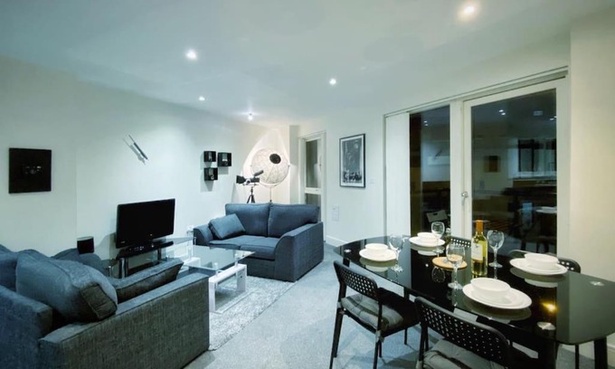 Castle Apartment | Two Bedroom Luxury Apt with film style