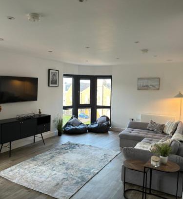 Portrush Apartment | Two bedroom, Sleeps 6 Centre of Portrush Main Street Coastal Links apartment 11