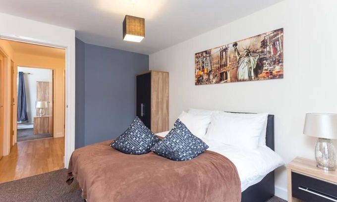Derby Apartment | Two Bedroom Superior Apartment