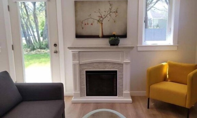 Crescent City House | Two bedrooms with 2.5 Bathrooms 1400 square feet Townhouse