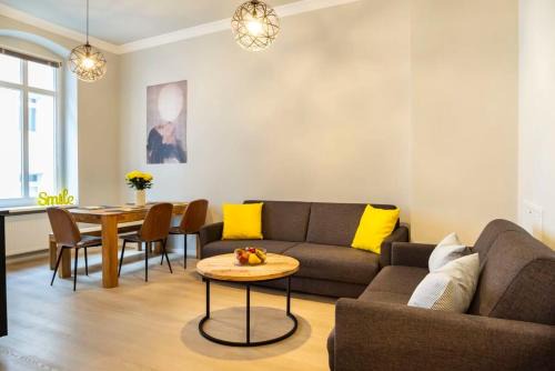 Friedrichshain Apartment | Two BR and Two BTH plus Self Checkin plus Street Parking