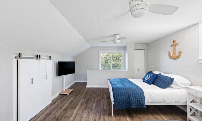 Winterport Apartment | Two Cottages on the River near Acadia