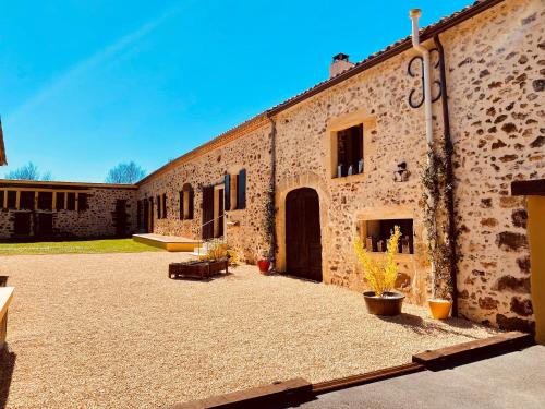 Capdrot House | Two Holiday Homes with 6 Bedrooms, Air Con & Private Heated 10x4M Salt Water Pool - 40 Mins from Bergerac