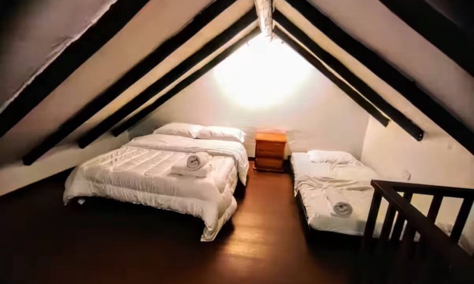 Old Town Bed & Breakfast | Two-level mezzanine room