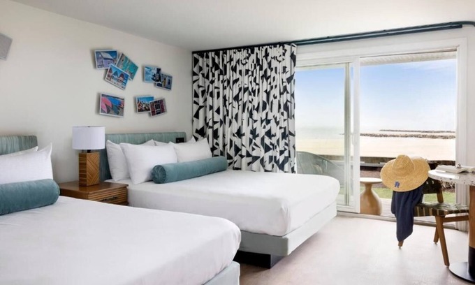 South Yarmouth Hotel | Two Relaxing Rooms with Pool Access for Seaside Lovers | Oceanfront Stay