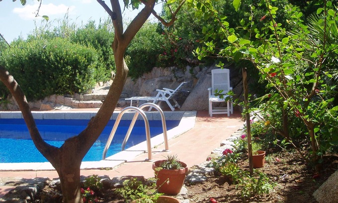 Notteri House | Two-room apartment #6 with pool, 200 m from the sea, Villasimius, Sardinia