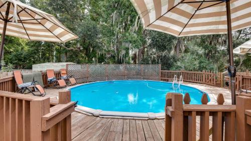 Savannah House | Two Units w Private Pool - Refresh at Rivermist