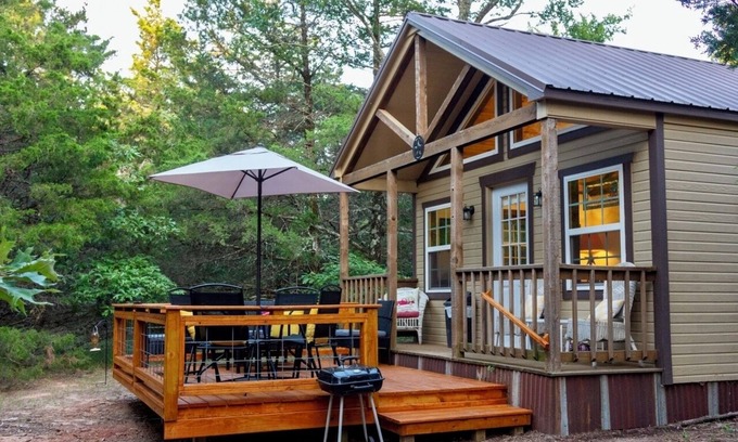 Quitman Cabin | TX HICKORY HIDEOUT CABIN: Spiritual Retrt, Country Resort for Rest & Restoration