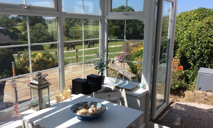 Betws yn Rhos House | Ty Bach, 1 bedroom home with hot tub and views
