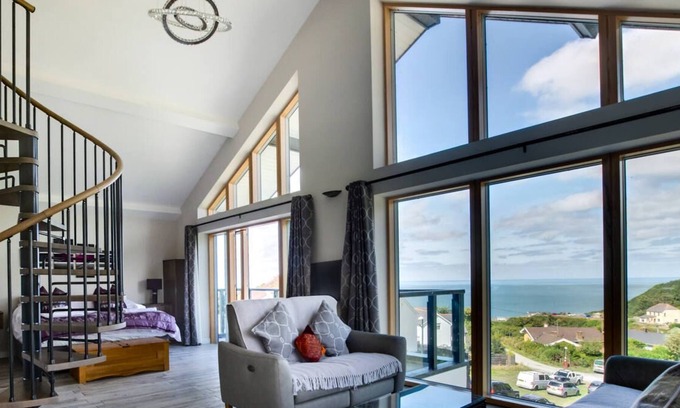 Tan-y-groes House | Ty Dolffin in the beautiful Tresaith