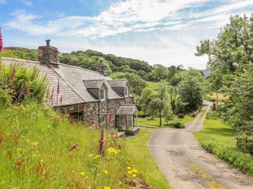 Dolgellau House | Ty Glan Yr Afon