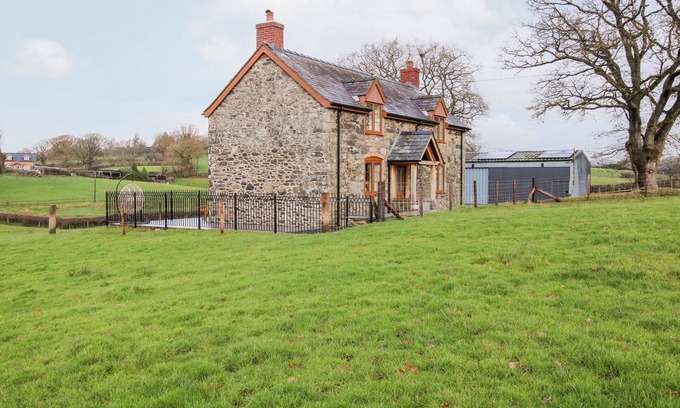 Kingswood Cottage | Ty Gwyn