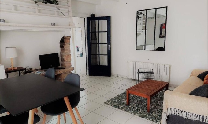 Fouesnant Bed & Breakfast | Ty Moutik: walk to the beaches and village