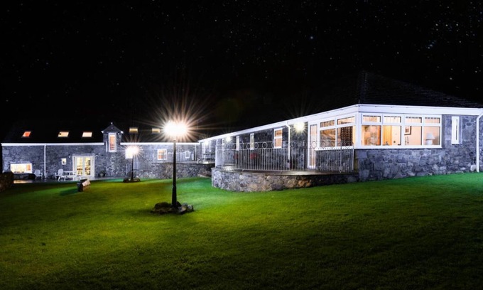 Garn Fadryn House | Ty'r Mynach in the beautiful Pwllheli