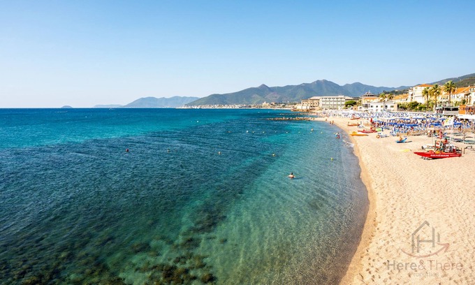 Pietra Ligure Apartment | [Typical Historic Centre] Sea 2 min · HiperWiFi