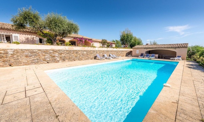 Plage de la Garonnette Villa | Typical Provencal farmhouse with magnificent sea view
