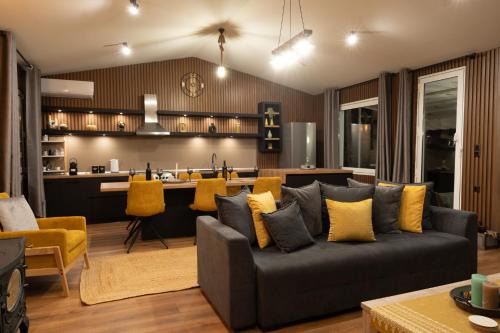 Lesvos Apartment | Tzànnou farm residence