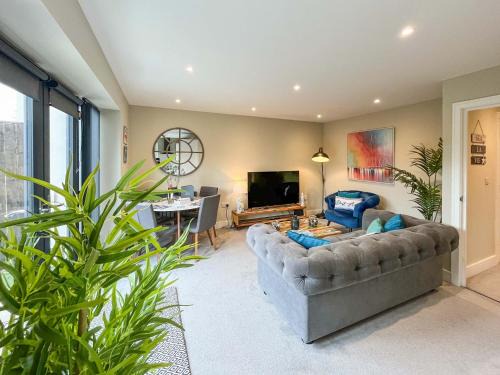 Scarborough House | Uk40241- The Bilberry