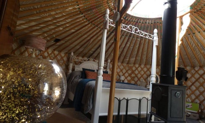 Lampeter Cabin | Ultimate Luxury Yurt Experience With Firepit- Willow Yurt