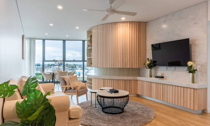 Brisbane Central Business District Apartment | Ultimate Riverview Designer 2BD Apartment at CBD