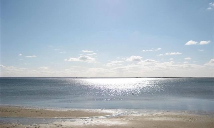 Provincetown Cottage | Ultimate Waterfront Boathouse Labrador Landing