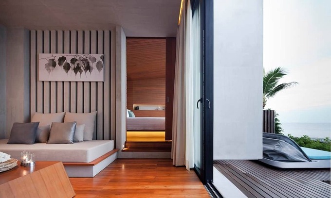 Khuekkhak Villa | Ultra Spacious Beachfront Grand Pool Villa