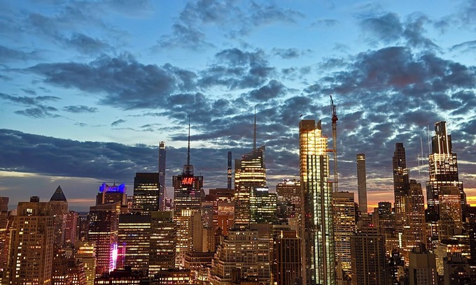 Koreatown Apartment | Unbeatable skyline views - Luxury High Rise Apt