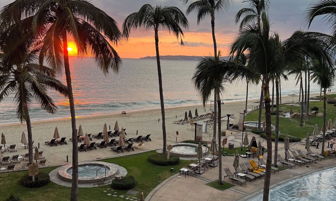 Flamingos Resort | Unbelievable VIEWS! BradAndJoeyRentals at Villa La Estancia