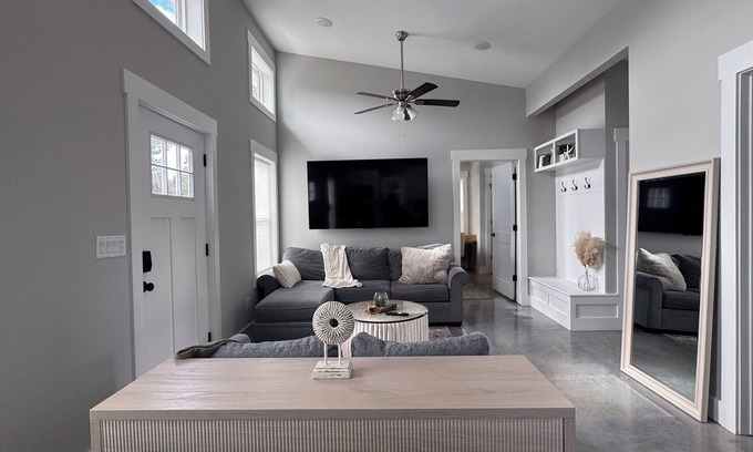 Wilmington House | UNCW Wrightsville - close to the beach