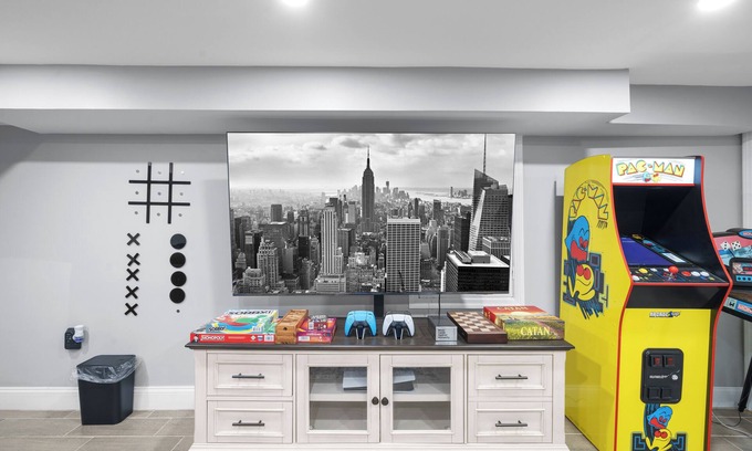 Union Apartment | Union Oasis: Hot Tub, Grill, Gym, Games, Massage chair, EWR 10min, NYC 30 min
